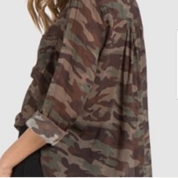 Anthropologie Camoflage Button Down - Picture 3 of 5